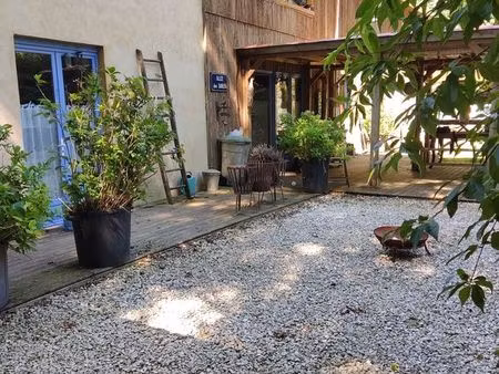 ? à 20 minutes d'angoulême – propriété de caractère de 400 m² avec piscine et 2 6 hectares
