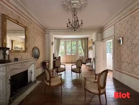 a vendre chez blot - maison - 8 pieces - sevigne - thabor - hoche - 244m²