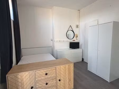 studio meublé