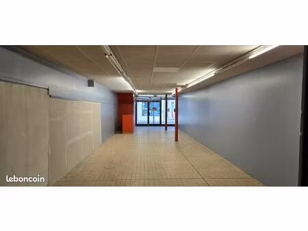local commercial à louer