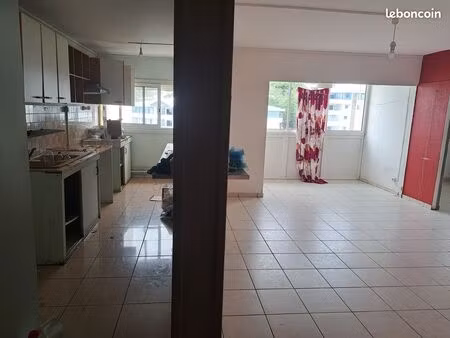 location f4 de 85m2