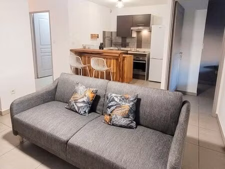 t2 bis de 44 78 m² avec parking privatif  varangue de 8 75 m²  ascenseur et résidence sécu