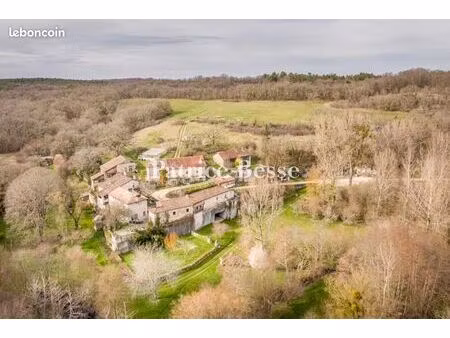 ferme 20 pièces 470 m²