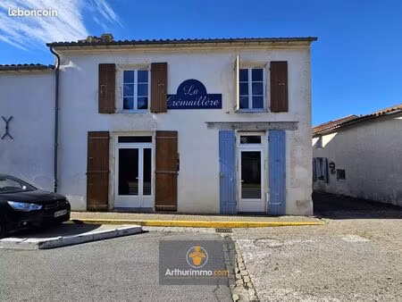 maison 6 pièces 199 m²