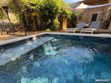 maison t3 sur gordes avec piscine