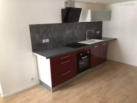 appartement f3 55m2 les gras 25790