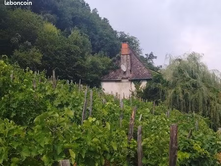 maison de caractère à restaurer — bord de dordogne — spot de pêche à la mouche réputé monc