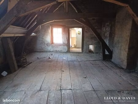 appartement 1 pièce 100 m²