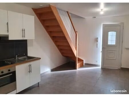 appartement f2 en duplex de 27m2 - épône