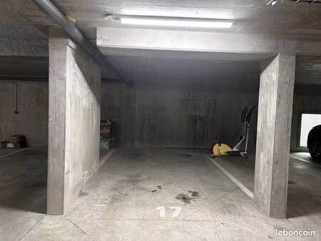 loue place de garage