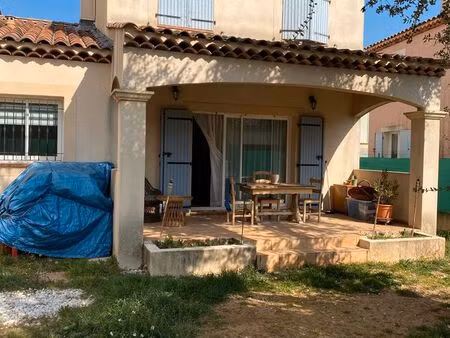 villa t5 109 m² – 4 chambres – garage – jardin – quartier calme – centre à pied
