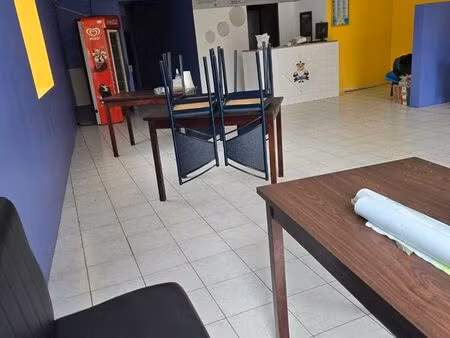 restaurant pizzeria