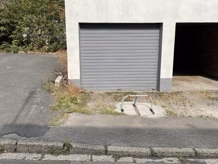 ◊ grand garage de 27 m² à louer – garage fermé + place privative sécurisée