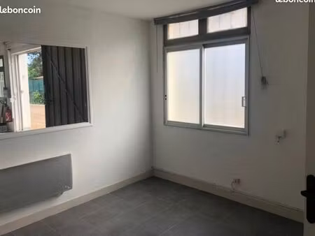 local pro/stockage 10m² – saint-avertin – toutes charges incluses