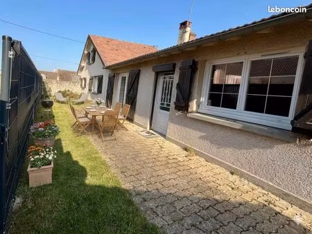 maison meublée 3 pièces — 89 m²  jardin et garage — galluis (78)