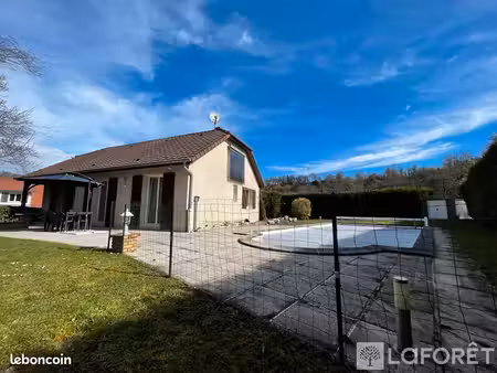 maison 4 pièces 85 m²