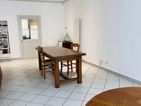 a louer - local commercial lumineux avec caves aménagées - beaune 21200