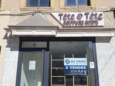 local commercial 63 m2 centre ville