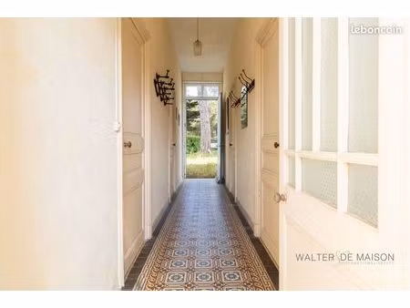 propriété 10 pièces 163 m²
