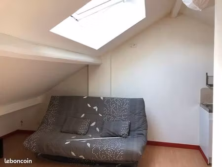 agréable studio meublé tout confort au centre ville de semur en auxois situé dans un écrin