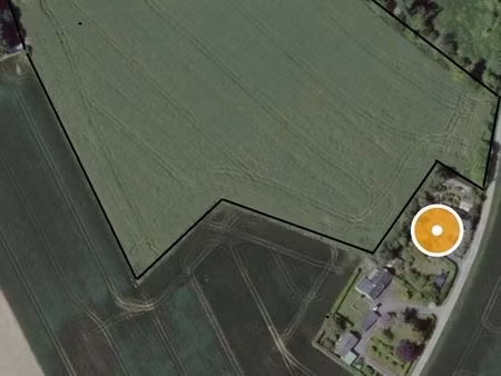 ferme atypique avec 3 hectares