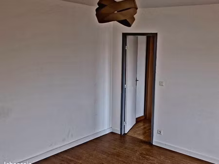 appartement lumineux et fonctionnel dans résidence sécurisée