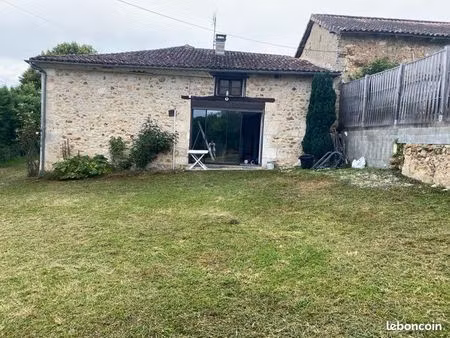 maison en pierres au calme