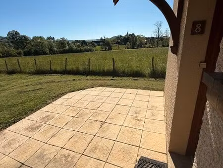 appartement t2 meublé avec terrasse et climatisé