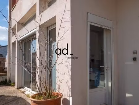 local commercial 60 m² la rochelle