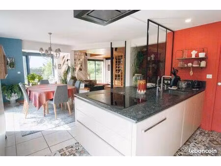 maison 6 pièces 145 m2