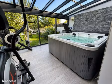 entre nîmes et montpellier – maison 196 m² avec piscine et prestations premium