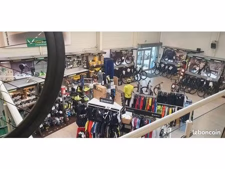 cession d'un magasin de cycles reconnu à besançon – vente & atelier – emplacement stratégi