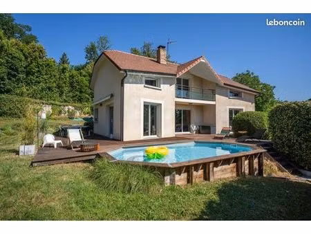 maison familiale avec piscine – quartier des montboucons