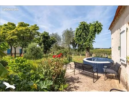 ferme 4 pièces 75 m²