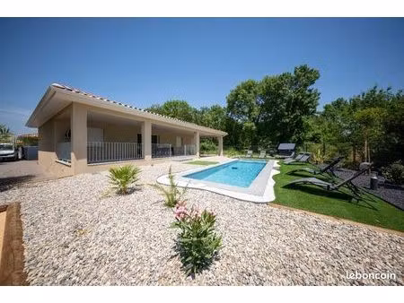 villa neuve