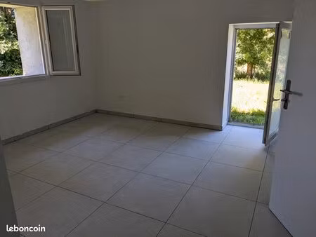 chambre de 18 m² au domaine de la vrignotte (résidence pensée pour les seniors)