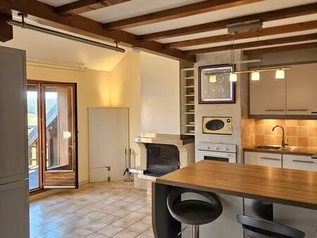 agréable appartement t2  balcon et garage