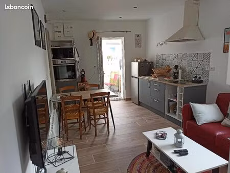 location t2 + terrasse à royan de sept à juin