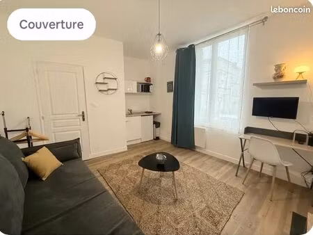 studio meublé 17 m² – entièrement rénové – proche centre-ville de saintes