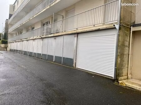 rue des voiliers  garage 15m2  proche marché