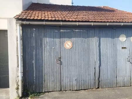 garage 30m2 (centre ville)