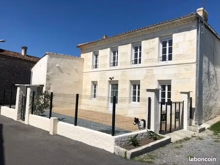 maison à louer à fontcouverte avec garage