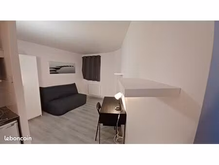 studio meublé 20 m² – centre-ville  proche commerces