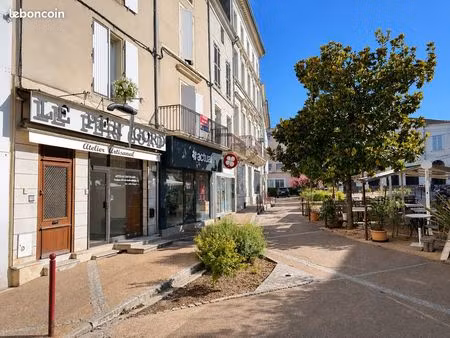 à louer - local commercial - centre ville nontron