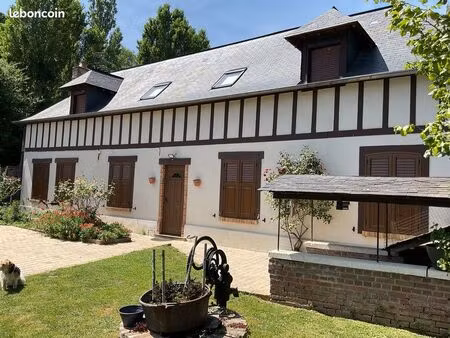 propriété six pièces avec gîte
