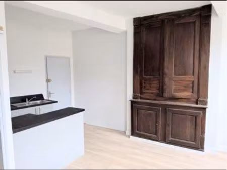 charmant studio meublé au cœur de mauvezin – 21 m2  prêt à vivre
