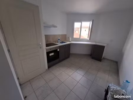 loue maison seissan