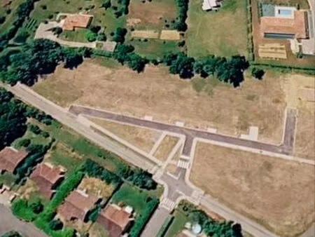 terrain constructible à castéra verduzan