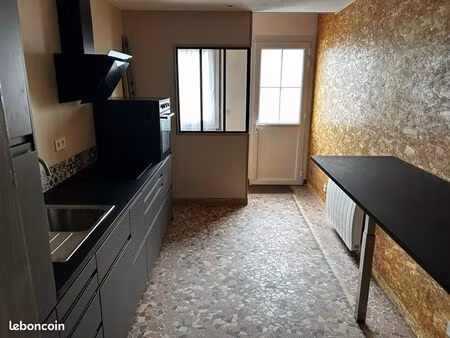 maison 3 pièces de 60m2