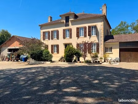 ferme 9 pièces 380 m²